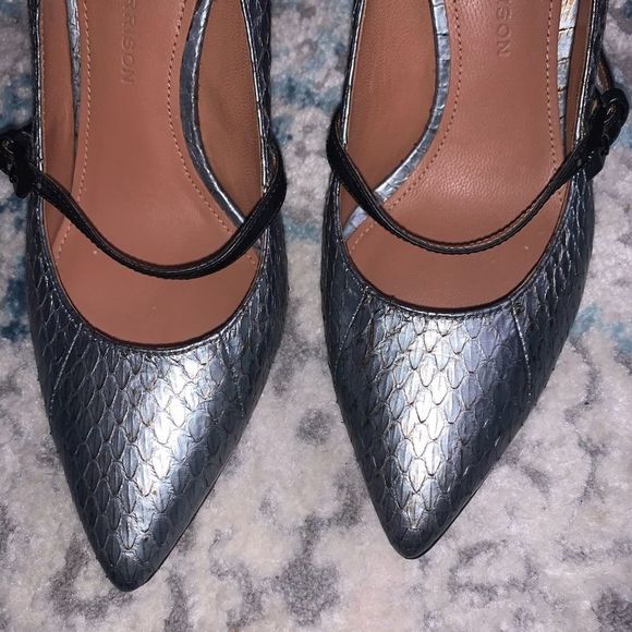 Sigerson Morrison Mary Jane snakeskin pointed toe metallic pumps - Picture 7 of 8